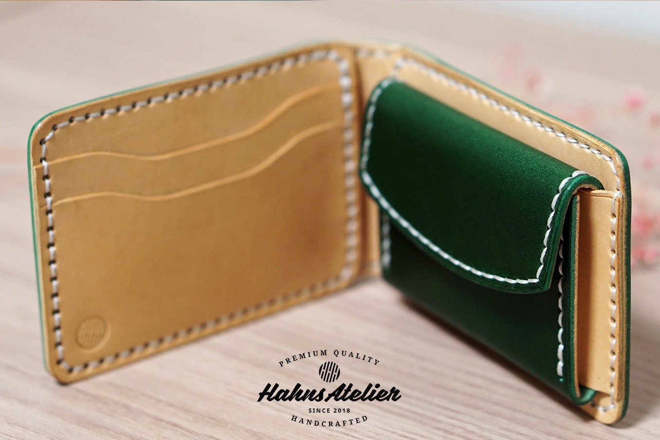How to Make a Classic Leather Envelope Wallet (With Pattern!) - YouTube